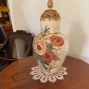 Meet your Posher, Joy